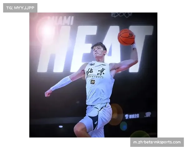 篮网队宣布裁掉曾凡博 仅获得10分钟出场时间 篮网队宣布裁掉曾凡博 仅获得10分钟出场时间